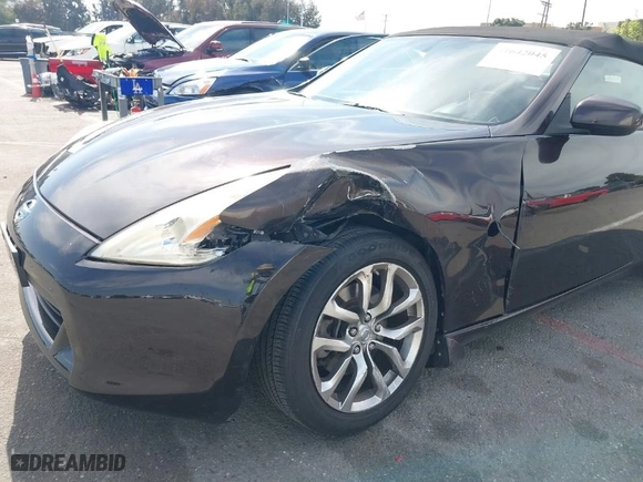 2010 Nissan 370Z Touring with VIN JN1AZ4FHXAM301421, listed as a IAAI auction lot 41642045 with 89,963 mi miles. Bid and sale history available at carsss.com. Image 6.