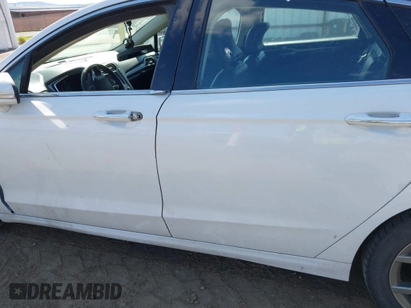 2019 Ford Fusion SEL with VIN 3FA6P0CD8KR117614, listed as a IAAI auction lot 42105025 with 135,801 mi miles and . Bid and sale history available at DreamBid. Image 15.