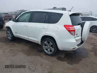 2009 Toyota RAV4 Sport with VIN JTMBK32V59D002281, listed as a IAAI auction lot 40781157 with 169,733 mi miles. Bid and sale history available at carsss.com. Image 3.