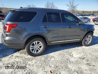 2018 Ford Explorer XLT with VIN 1FM5K8DH2JGB62263, listed as a Copart auction lot 45477915 with 74,268 mi miles and Salvage Title. Bid and sale history available at carsss.com. Image 3.