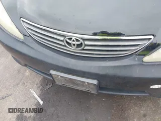 2005 Toyota Camry STD z VIN 4T1BE32K35U005795, wystawiony jako IAAI lot #42436495 z przebiegiem 216 913 mil mil oraz . Historia ofert i sprzedaży dostępna na DreamBid. Obrazek 6.