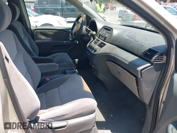 2007 Honda Odyssey LX z VIN 5FNRL38217B016001, wystawiony jako IAAI lot #42603816 z przebiegiem 209 630 mil mil oraz . Historia ofert i sprzedaży dostępna na DreamBid. Obrazek 5.