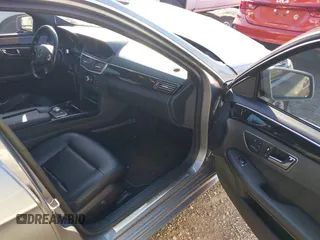 2010 Mercedes-Benz E 350 Luxury with VIN WDDHF5GBXAA212461, listed as a IAAI auction lot 38319022 with 221,222 mi miles and . Bid and sale history available at DreamBid. Image 5.