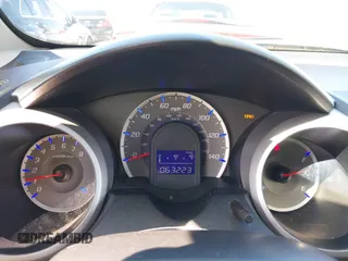 2013 Honda Fit with VIN JHMGE8H31DC042192, listed as a IAAI auction lot 42036582 with 63,223 mi miles. Bid and sale history available at carsss.com. Image 7.