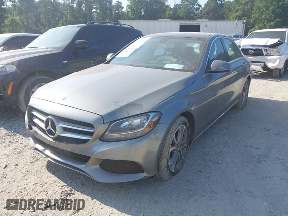 2016 Mercedes-Benz C 300 Luxury с VIN 55SWF4KB5GU115010, выставлен на аукционе IAAI как лот 42685752 с пробегом 62 483 миль миль и . История ставок и продаж доступна на DreamBid. Изображение 2.