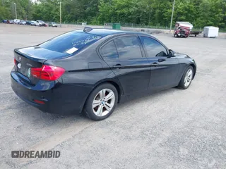2016 BMW 3 Series 328i xDrive с VIN WBA8E3G52GNU02944, выставлен на аукционе IAAI как лот 42429072 с пробегом 81 520 миль миль и . История ставок и продаж доступна на DreamBid. Изображение 4.
