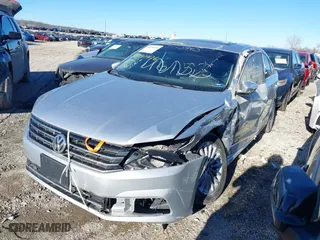 2016 Volkswagen Passat 1.8T SE w/Technology with VIN 1VWBS7A38GC037758, listed as a IAAI auction lot 38530476 with 93,438 mi miles. Bid and sale history available at carsss.com. Image 18.