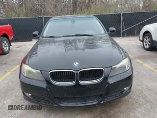 2011 BMW 3 Series 328i xDrive with VIN WBAPK7C55BA772321, listed as a IAAI auction lot 41873123 with 95,500 mi miles. Bid and sale history available at carsss.com. Image 6.
