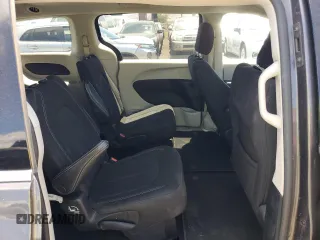 2022 Chrysler Voyager LX z VIN 2C4RC1CG6NR159471, wystawiony jako Copart lot #58765405 z przebiegiem 28 112 mil mil oraz Czysty tytuł • Clean title. Historia ofert i sprzedaży dostępna na DreamBid. Obrazek 11.