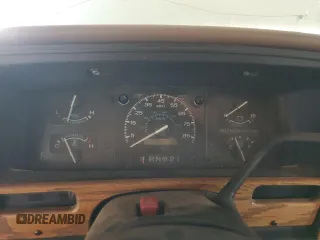 1992 Ford Econoline Cargo z VIN 1FDEE14H7NHA94279, wystawiony jako Copart lot #82831194 z przebiegiem Nie podano mil oraz Czysty tytuł • Clean title. Historia ofert i sprzedaży dostępna na DreamBid. Obrazek 9.