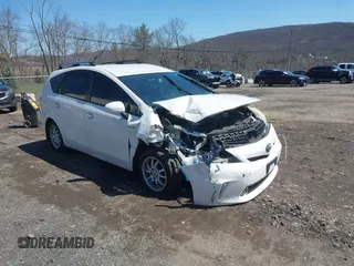2012 Toyota Prius Two z VIN JTDZN3EU4C3153313, wystawiony jako IAAI lot #41998852 z przebiegiem 164 668 mil mil oraz . Historia ofert i sprzedaży dostępna na DreamBid. Obrazek 1.