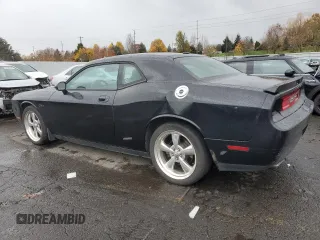2010 Dodge Challenger R/T z VIN 2B3CJ5DT8AH241086, wystawiony jako Copart lot #80115224 z przebiegiem 110 689 mil mil oraz Szkoda całkowita • Salvage title. Historia ofert i sprzedaży dostępna na DreamBid. Obrazek 2.