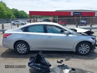 2013 Nissan Altima S with VIN 1N4AL3AP4DC127000, listed as a IAAI auction lot 42108911 with 258,792 mi miles and . Bid and sale history available at DreamBid. Image 13.