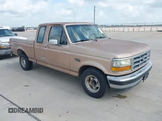 1995 Ford F-150 z VIN 1FTEX15H1SKA37068, wystawiony jako IAAI lot #42438971 z przebiegiem Nie podano mil oraz . Historia ofert i sprzedaży dostępna na DreamBid. Obrazek 1.