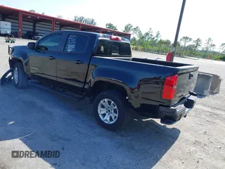 2021 Chevrolet Colorado 2WD LT z VIN 1GCGSCEN1M1131727, wystawiony jako IAAI lot #42181484 z przebiegiem 54 764 mil mil oraz . Historia ofert i sprzedaży dostępna na DreamBid. Obrazek 3.