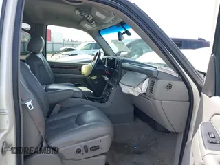 2005 Cadillac Escalade z VIN 1GYEC63N25R200026, wystawiony jako IAAI lot #41761210 z przebiegiem 226 747 mil mil oraz . Historia ofert i sprzedaży dostępna na DreamBid. Obrazek 5.