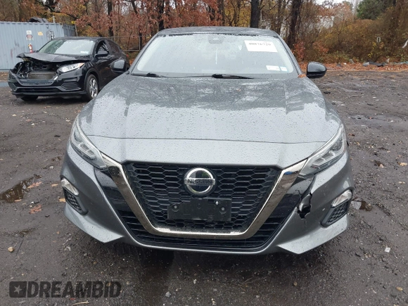 2020 Nissan Altima 2.5 SR with VIN 1N4BL4CV6LC259910, listed as a IAAI auction lot 40876729 with 68,363 mi miles. Bid and sale history available at carsss.com. Image 12.