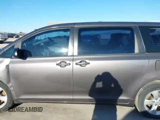2016 Toyota Sienna L with VIN 5TDZK3DC4GS726572, listed as a IAAI auction lot 41486036 with 138,162 mi miles and . Bid and sale history available at DreamBid. Image 15.
