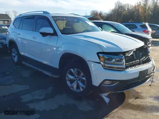 2018 Volkswagen Atlas 3.6L V6 SEL with VIN 1V2MR2CA0JC514078, listed as a IAAI auction lot 40954043 with 95,752 mi miles. Bid and sale history available at carsss.com. Image 1.