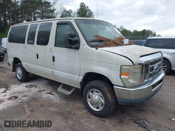 2011 Ford Econoline Passenger XL with VIN 1FBNE3BL1BDA10892, listed as a IAAI auction lot 41501542 with 33,794 mi miles. Bid and sale history available at carsss.com. Image 1.