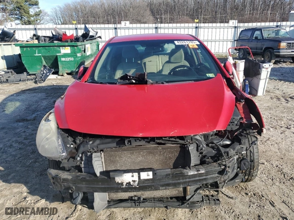 2013 Hyundai Elantra GT with VIN KMHD35LE7DU085202, listed as a Copart auction lot 43261785 with 0 mi miles and Clean Title. Bid and sale history available at carsss.com. Image 5.