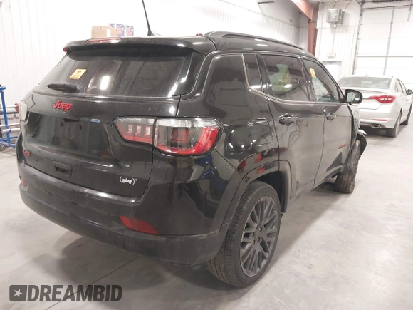 2023 Jeep Compass (RED) Edition z VIN 3C4NJDCN0PT532766, wystawiony jako IAAI lot #41814558 z przebiegiem 22 690 mil mil oraz . Historia ofert i sprzedaży dostępna na DreamBid. Obrazek 4.