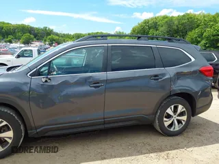 2019 Subaru Ascent Premium с VIN 4S4WMACDXK3473663, выставлен на аукционе IAAI как лот 42352276 с пробегом 124 898 миль миль и . История ставок и продаж доступна на DreamBid. Изображение 6.