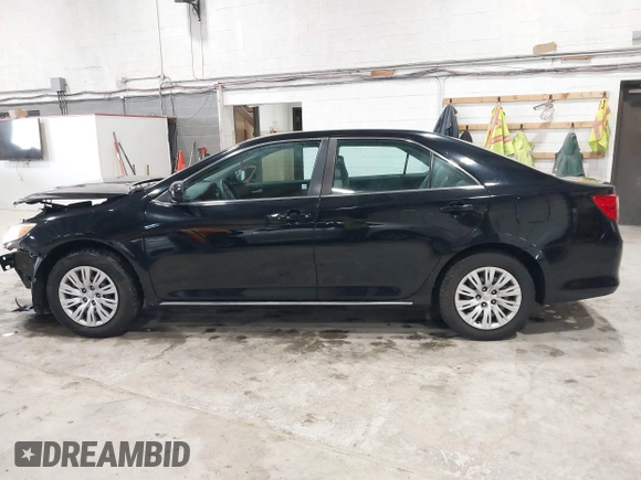 2012 Toyota Camry L z VIN 4T4BF1FK4CR258932, wystawiony jako IAAI lot #42138945 z przebiegiem 102 706 mil mil oraz . Historia ofert i sprzedaży dostępna na DreamBid. Obrazek 15.