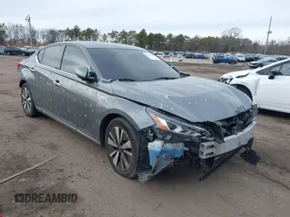 2020 Nissan Altima 2.5 SL with VIN 1N4BL4EV8LC121363, listed as a IAAI auction lot 41589453 with 81,708 mi miles. Bid and sale history available at carsss.com. Image 6.