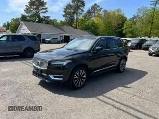 2023 Volvo XC90 Plus Bright Theme z VIN YV4H60CN8P1985514, wystawiony jako Copart lot #60407985 z przebiegiem 117 257 mil mil oraz Czysty tytuł • Clean title. Historia ofert i sprzedaży dostępna na DreamBid. Obrazek 1.