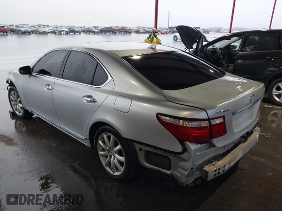 2013 Lexus LS 460 с VIN JTHBL5EF1D5114445, выставлен на аукционе IAAI как лот 41560104 с пробегом Не указан миль и . История ставок и продаж доступна на DreamBid. Изображение 3.