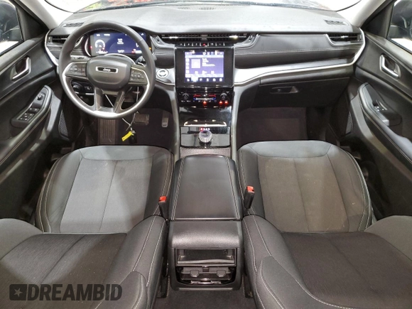 2024 Jeep Grand Cherokee Laredo with VIN 1C4RJHAG8RC715733, listed as a Copart auction lot 59886235 with 40,771 mi miles and Clean title. Bid and sale history available at DreamBid. Image 8.