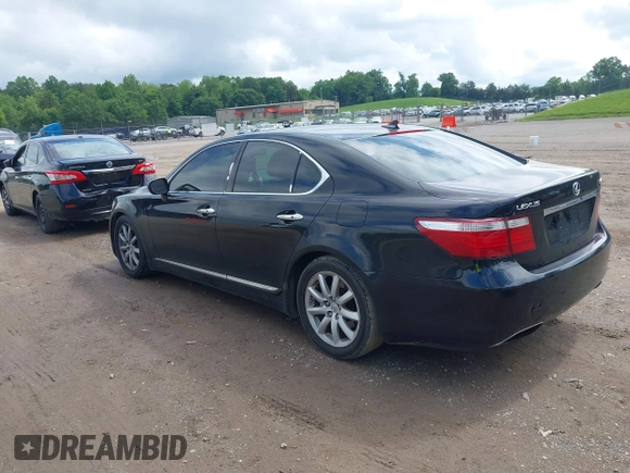2007 Lexus LS 460 z VIN JTHBL46F075046961, wystawiony jako IAAI lot #42240797 z przebiegiem 293 446 mil mil oraz . Historia ofert i sprzedaży dostępna na DreamBid. Obrazek 3.