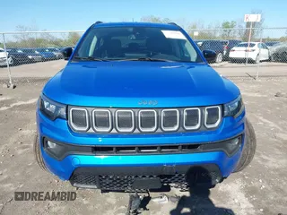 2022 Jeep Compass Latitude Lux with VIN 3C4NJDFBXNT129487, listed as a IAAI auction lot 42127106 with 18,360 mi miles and . Bid and sale history available at DreamBid. Image 12.