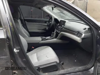 2019 Honda Accord EX z VIN 1HGCV1F44KA150237, wystawiony jako IAAI lot #42192508 z przebiegiem 57 147 mil mil oraz . Historia ofert i sprzedaży dostępna na DreamBid. Obrazek 5.