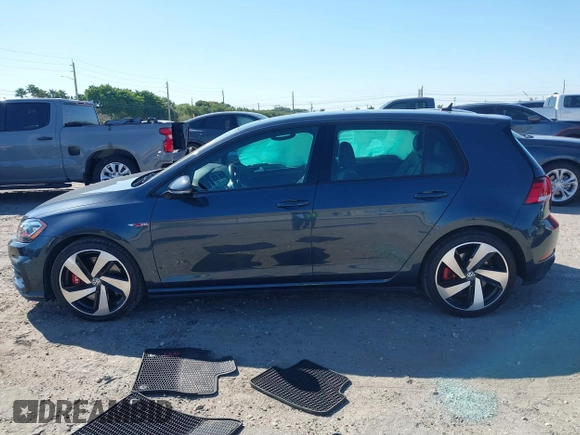 2019 Volkswagen Golf GTI S with VIN 3VW6T7AU1KM027863, listed as a IAAI auction lot 41782997 with 91,652 mi miles. Bid and sale history available at carsss.com. Image 14.