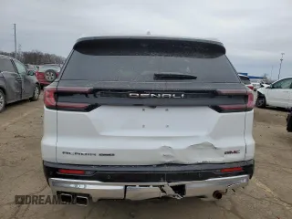 2025 GMC Acadia AWD Denali z VIN 1GKENRRS9SJ149492, wystawiony jako Copart lot #85845504 z przebiegiem Nie podano mil oraz Szkoda całkowita • Salvage title. Historia ofert i sprzedaży dostępna na DreamBid. Obrazek 6.