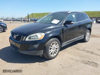 2010 Volvo XC60 3.0T with VIN YV4992DZ8A2022087, listed as a IAAI auction lot 42032484 with 162,246 mi miles. Bid and sale history available at carsss.com. Image 2.