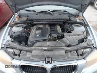 2011 BMW 3 Series 328i xDrive with VIN WBAPK7C56BA973080, listed as a IAAI auction lot 41504229 with 247,771 mi miles. Bid and sale history available at carsss.com. Image 10.