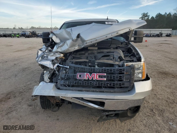 2011 GMC Sierra 2500HD SLE with VIN 1GT220CG9BZ394690, listed as a Copart auction lot 88148255 with 179,326 mi miles and Salvage Title. Bid and sale history available at carsss.com. Image 5.