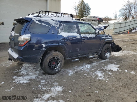 2023 Toyota 4Runner SR5 Premium with VIN JTENU5JR0P6132733, listed as a Copart auction lot 82764704 with 0 mi miles and Salvage Title. Bid and sale history available at carsss.com. Image 3.