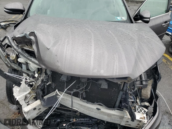2017 Toyota Highlander XLE z VIN 5TDJZRFH0HS473742, wystawiony jako Copart lot #57229765 z przebiegiem 81 014 mil mil oraz Szkoda całkowita • Salvage title. Historia ofert i sprzedaży dostępna na DreamBid. Obrazek 11.