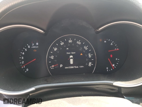 2014 Kia Sorento SX Limited with VIN 5XYKW4A73EG462709, listed as a Copart auction lot 60546595 with 228,673 mi miles and Salvage title. Bid and sale history available at DreamBid. Image 9.