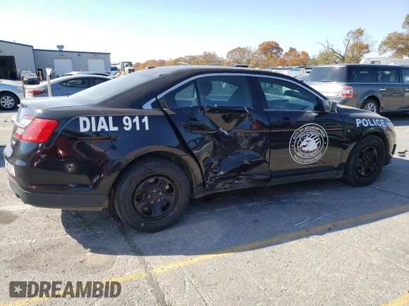 2016 Ford Police Interceptor с VIN 1FAHP2MT2GG142243, выставлен на аукционе Copart как лот 77086134 с пробегом 147 478 миль миль и Списание • Salvage title. История ставок и продаж доступна на DreamBid. Изображение 3.
