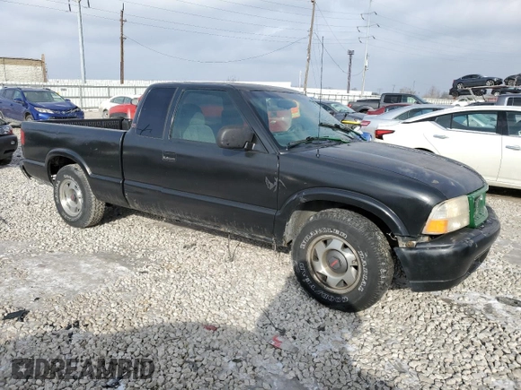 2001 GMC Sonoma SLS w/1SG Pkg with VIN 1GTCS19WX18167408, listed as a Copart auction lot 41805325 with 245,896 mi miles and Salvage Title. Bid and sale history available at carsss.com. Image 4.
