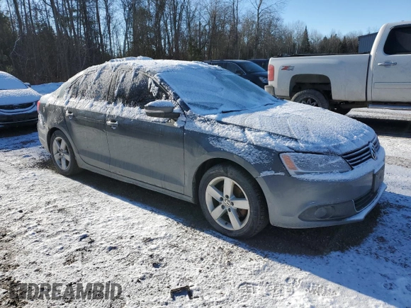 2014 Volkswagen Jetta with VIN 3VWWL7AJ4EM440676, listed as a Copart auction lot 84370904 with 456,495 mi miles and Non repairable. Bid and sale history available at DreamBid. Image 4.