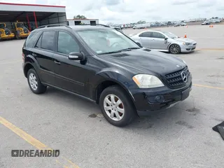 2006 Mercedes-Benz M 350 with VIN 4JGBB86E46A133170, listed as a IAAI auction lot 42825347 with 194,335 mi miles and . Bid and sale history available at DreamBid. Image 1.