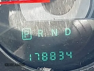2014 Chrysler 200 LX with VIN 1C3CCBAB6EN211685, listed as a IAAI auction lot 42061267 with 178,834 mi miles. Bid and sale history available at carsss.com. Image 15.