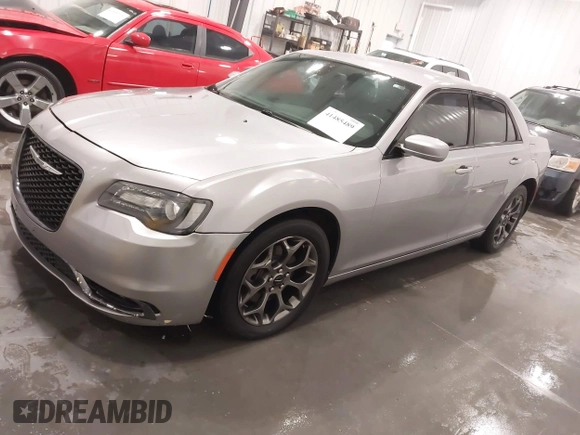 2016 Chrysler 300 S z VIN 2C3CCAGG7GH253095, wystawiony jako IAAI lot #41485489 z przebiegiem 90 583 mil mil oraz . Historia ofert i sprzedaży dostępna na DreamBid. Obrazek 2.