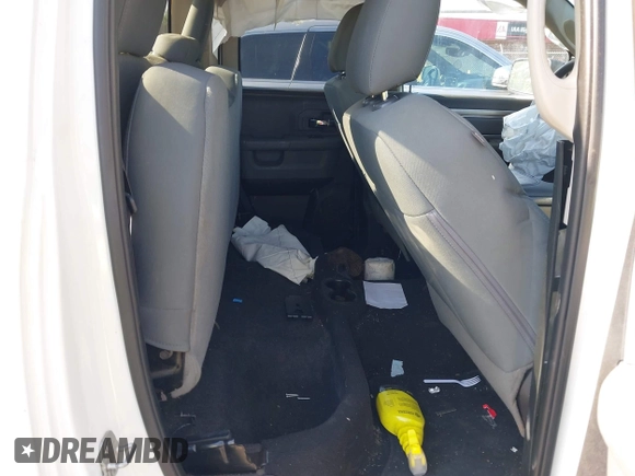 2018 Ram 1500 SLT z VIN 1C6RR6GG7JS324269, wystawiony jako IAAI lot #42148220 z przebiegiem 159 296 mil mil oraz . Historia ofert i sprzedaży dostępna na DreamBid. Obrazek 8.